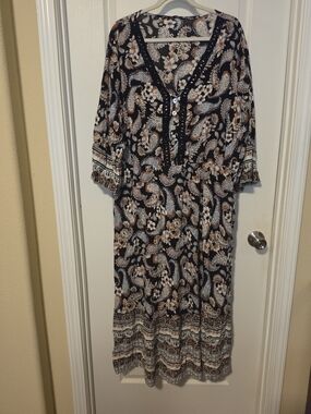BloomChic Black and Brown Paisley Maxi Dress
